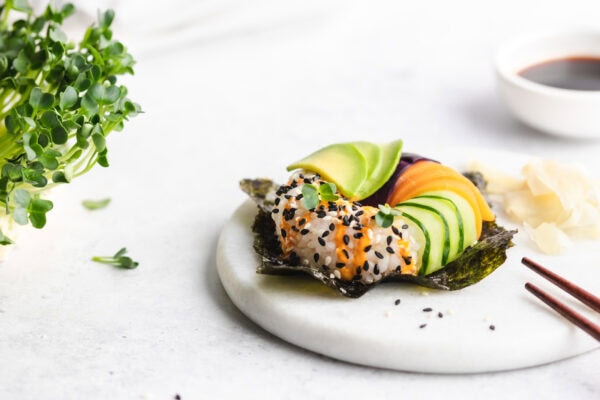 Saftiger Hefezopf mit Marzipan-Nuss-Füllung | Crane Cuisine