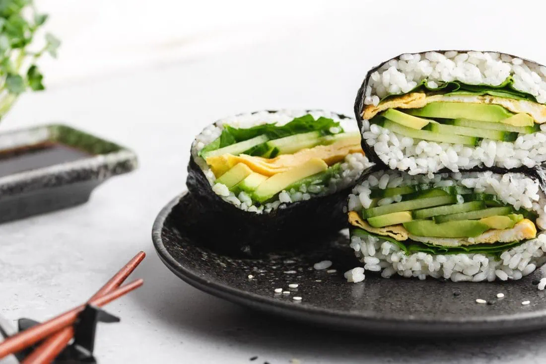 Onigirazu-Sushi-Sandwich-1-quer
